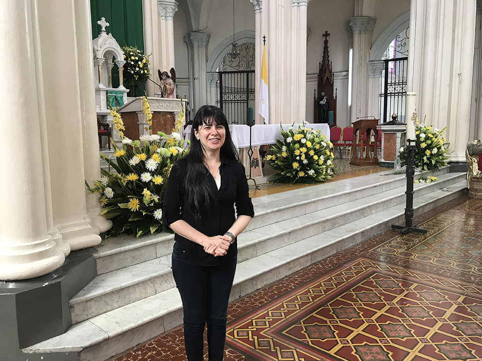 Canto de funerales Ministerio de Silvia Rodriguez
